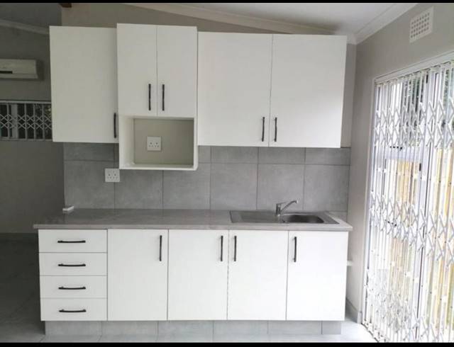 1 BEDROOM PROPERTY TO RENT IN DURBAN NORTH